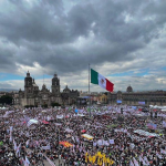 Morena lanza podcast “La Moreniza” conducido por Luisa María Alcalde